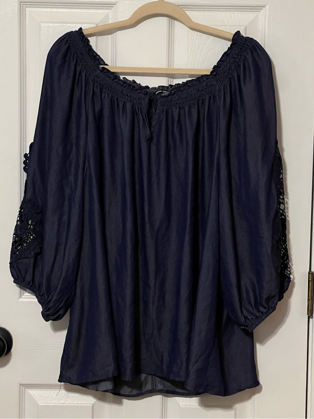Unique Spectrum Navy Peasant Top Crochet Lace Sleeve 3X